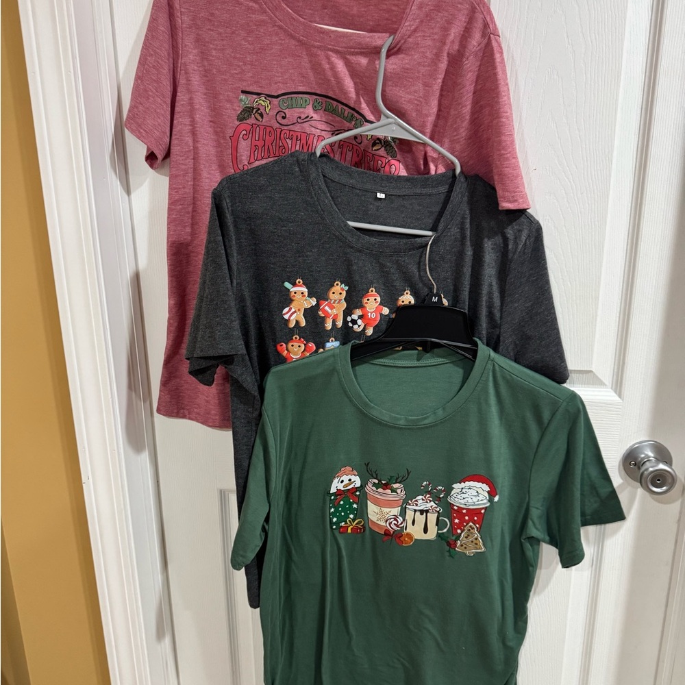 Holiday Women's Short Sleeve Graphic Tees -pick one 1️⃣ NWOT